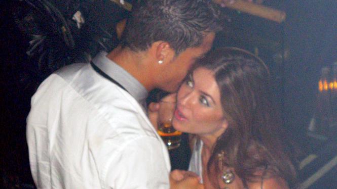 Ronaldo dính nghi án hiếp dâm vào năm 2009