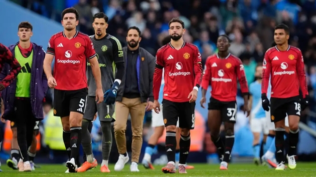 MU thất bại toàn diện trước Man City.