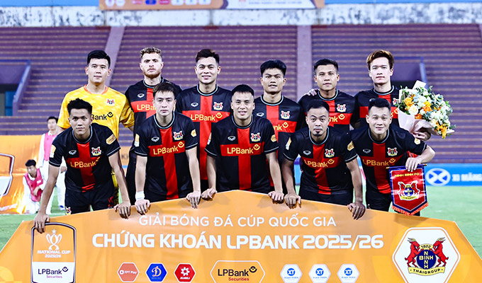 Ảnh bài viết Điểm tin bóng đá Việt Nam 16/9: Ninh Bình thiết lập thành tích ấn tượng; HLV Mano Polking gạch tên Quang Hải