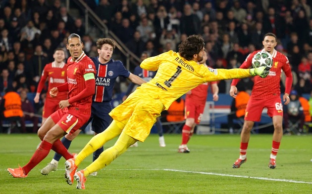 Slot cho rằng trận gặp PSG là trận hay nhất mùa trước của Liverpool.