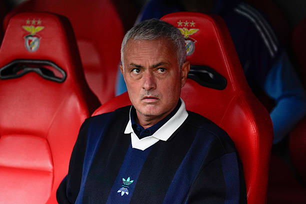 Jose Mourinho và lời cảnh tỉnh dành cho Amorim