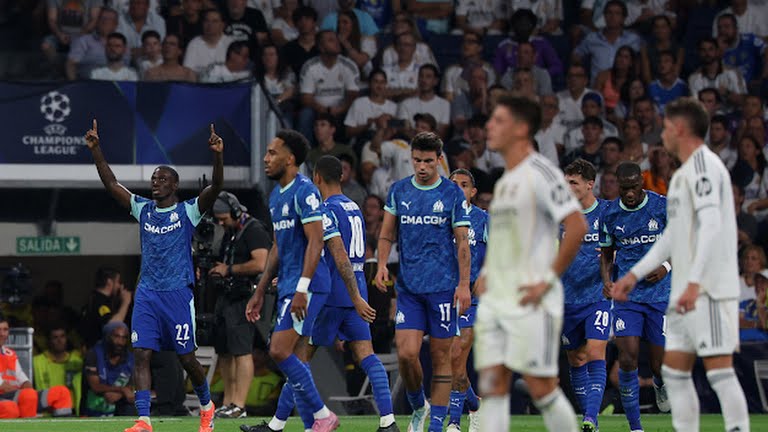 Marseille có bàn mở tỷ số ngay tại Bernabeu.
