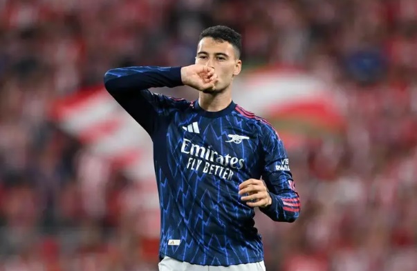 Martinelli chỉ mất 36 giây để khai thông thế bế tắc cho Arsenal.