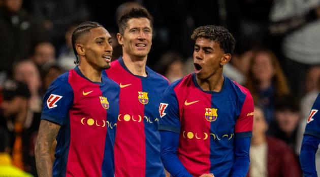 Barca có một hàng công đáng gờm.