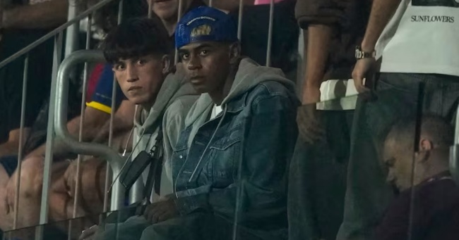 Ảnh bài viết Hansi Flick gạch tên Yamal, De Jong trở lại đội hình Barca