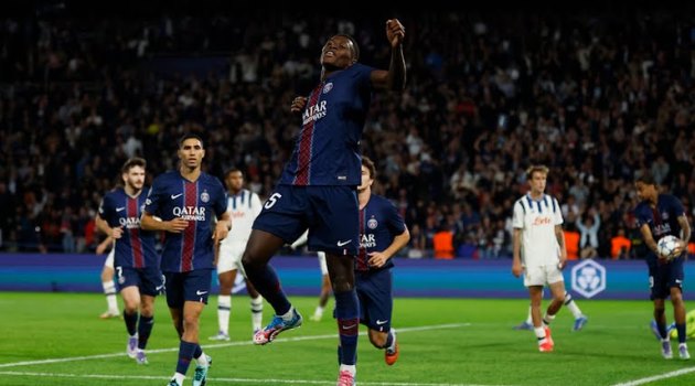 PSG nhập cuộc tưng bừng ở Champions League.