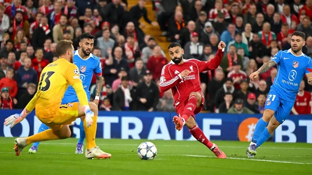 Mohamed Salah (7.9): Cầu thủ người Ai Cập đã có màn trình diễn hiệu quả nhất từ đầu mùa giải đến nay. Vai trò của Mohamed Salah trong bàn mở tỷ số là một sự may mắn, nhưng khả năng kiểm soát bóng và pha dứt điểm ghi bàn thắng thứ hai cho Liverpool mới thực sự đẳng cấp.