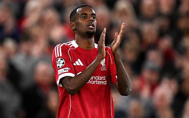Alexander Isak đã có màn ra mắt Liverpool ở trận đấu với Atletico Madrid.