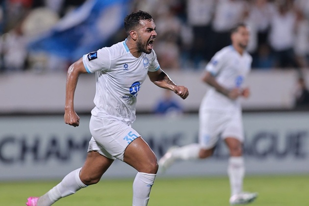 Ảnh bài viết Báo Thái khen ngợi chân sút thay Xuân Son của Nam Định