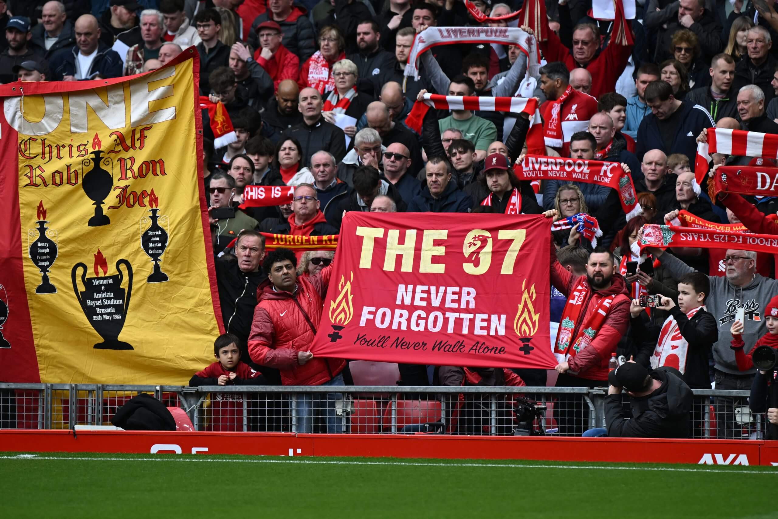 Ảnh bài viết Sau 36 năm, công lý sắp đến với 97 nạn nhân của Liverpool