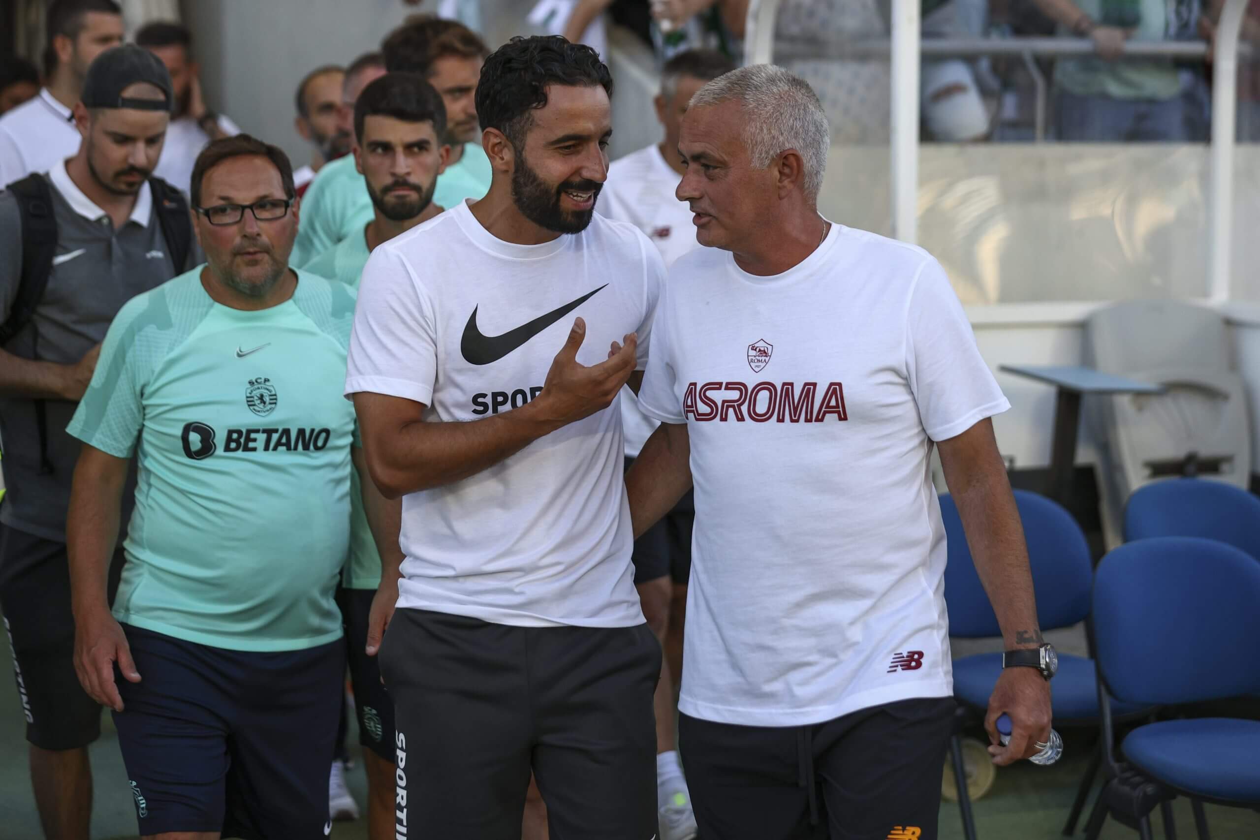 Amorim và Mourinho trong cuộc đối đầu giữa Roma và Sporting Lisbon vào năm 2022