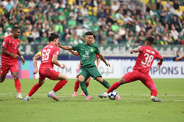 Trận đấu diễn ra rất kịch tính. 