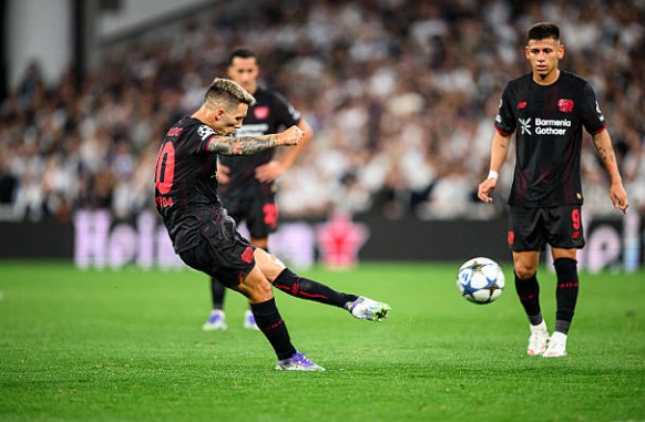 Ảnh bài viết Grimaldo sút phạt đẳng cấp, Leverkusen giành 1 điểm kịch tính tại Champions League