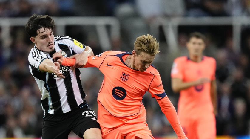 Frenkie de Jong - 6.5: Kiểm soát nhịp độ trận đấu, phối hợp tốt cùng Pedri ở tuyến giữa. Nhận 1 thẻ vàng ở trận này.