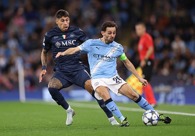 Bernardo Silva (7.1): Sự tinh tế và thông minh của cầu thủ người Bồ Đào Nha giúp Manchester City định hình lối chơi tấn công.