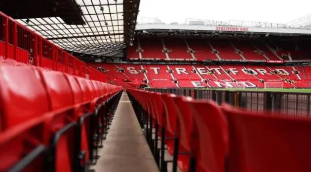 Ảnh bài viết Chelsea đối mặt với khẩu hiệu phân biệt, MU đưa ra cảnh báo