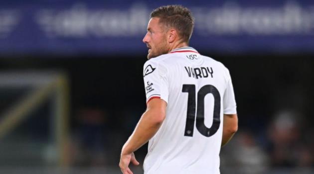 Cremonese yêu cầu kiểm tra y tế cho Vardy do lo ngại chấn thương