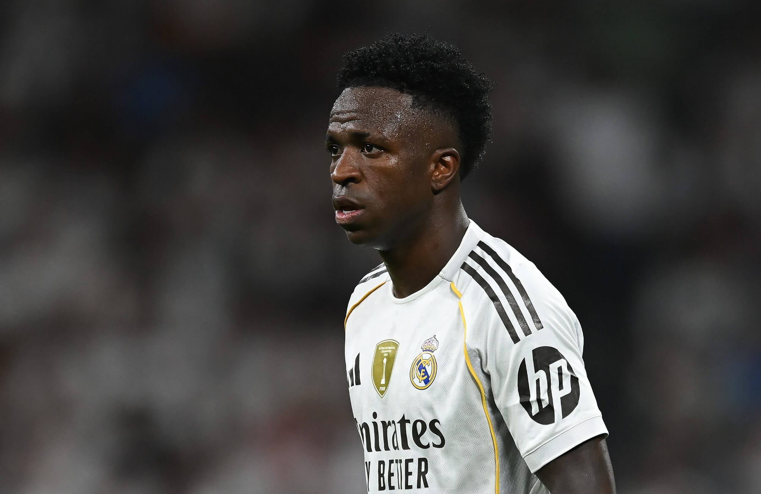 Vinicius được công ty ủng hộ lên tiếng vì nạn phân biệt chủng tộc
