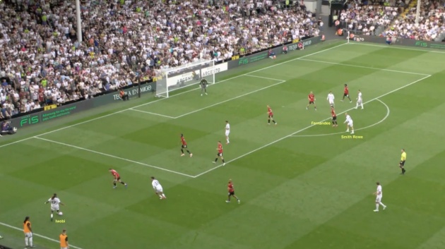Fernandes cũng mắc lỗi trong bàn thua trước Fulham.