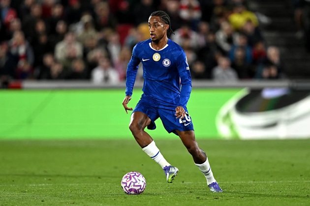 Pedro có thành tích ấn tượng trước MU.