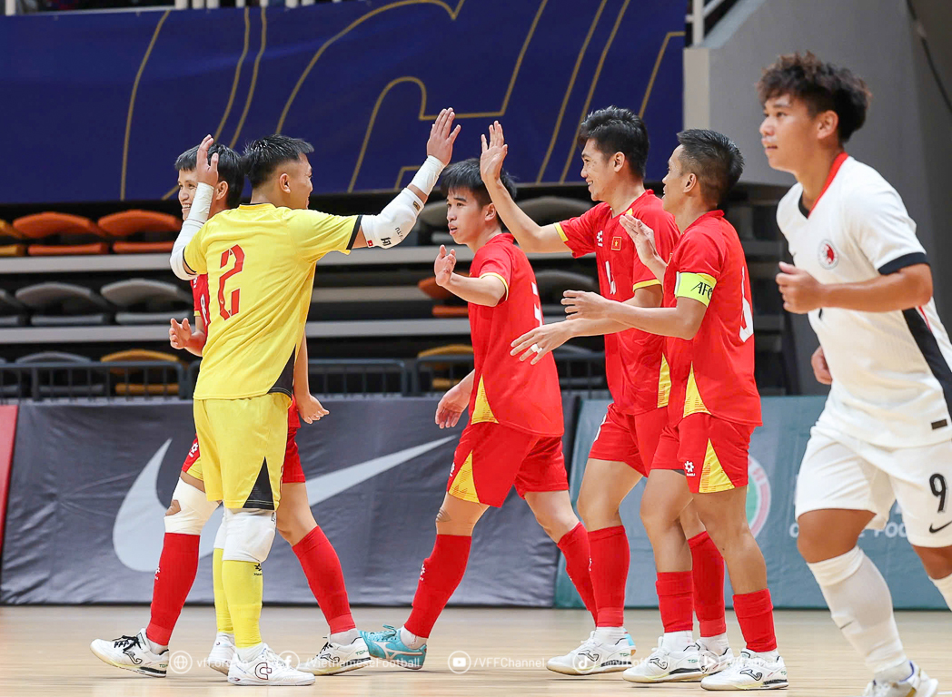 ĐT futsal Việt Nam đại thắng 9