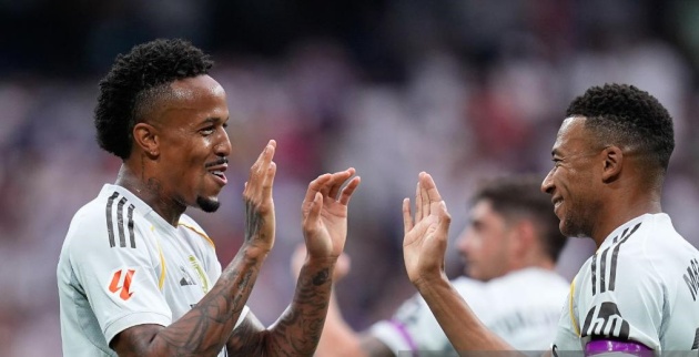 Real toàn thắng 5 trận ở La Liga mùa này.