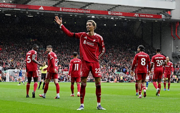 Ảnh bài viết Ekitike tỏa sáng, khẳng định vị thế trước Isak