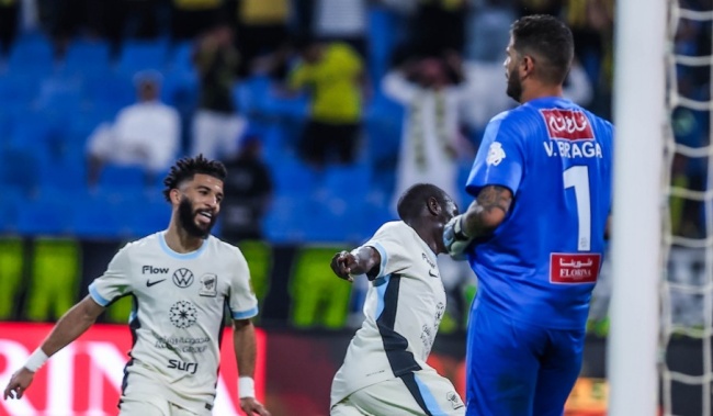 Kante ghi bàn cho Al-Ittihad.
