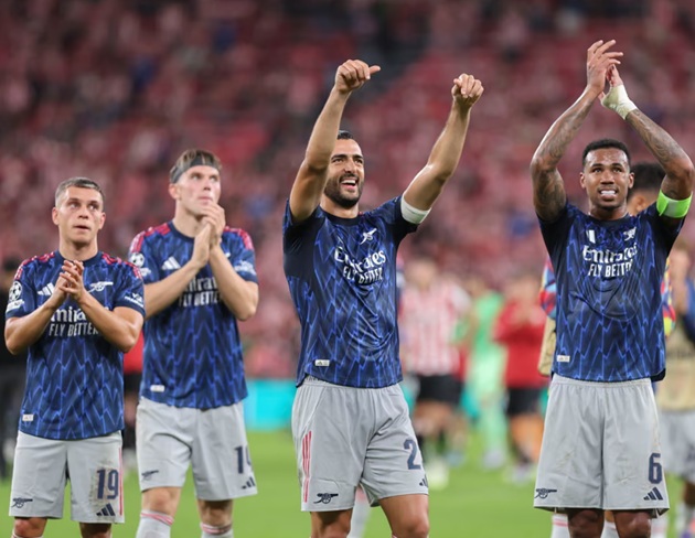 Arsenal chuẩn bị gặp lại Man City.