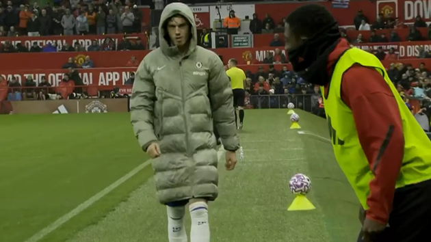 Ảnh bài viết CĐV khẳng định đã biết Cole Palmer nói gì với Kobbie Mainoo bên đường biên