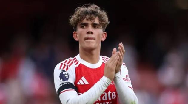 Ảnh bài viết Max Dowman trở thành cầu thủ ghi bàn trẻ nhất trong lịch sử Ngoại hạng Anh 2 của Arsenal