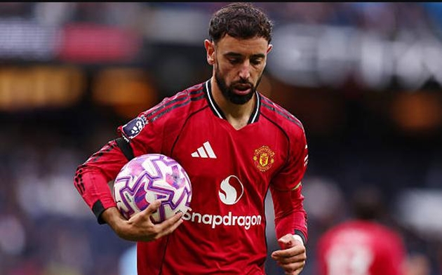 Bruno Fernandes vừa đạt cột mốc 100 bàn cho Manchester United.