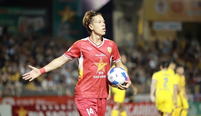 Viktor Lê ghi bàn cho Hà Tĩnh.