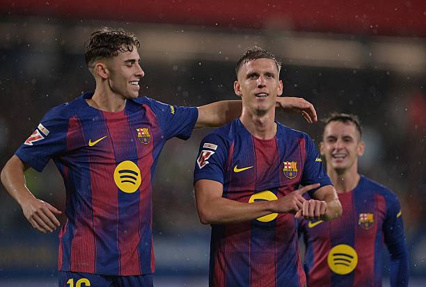 Dani Olmo ghi bàn ấn định tỷ số cho Barcelona.