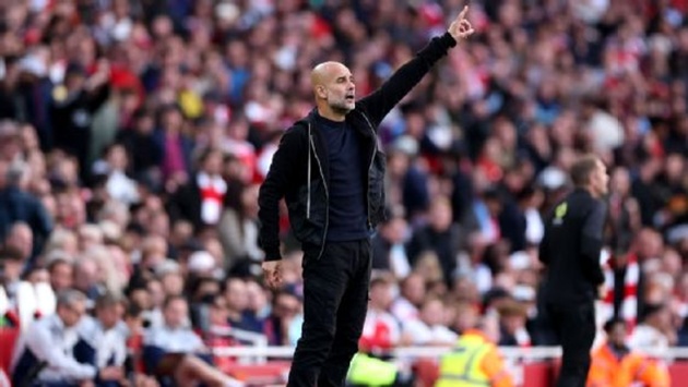 Ảnh bài viết Guardiola thừa nhận “chịu đựng” khi Man City hòa Arsenal