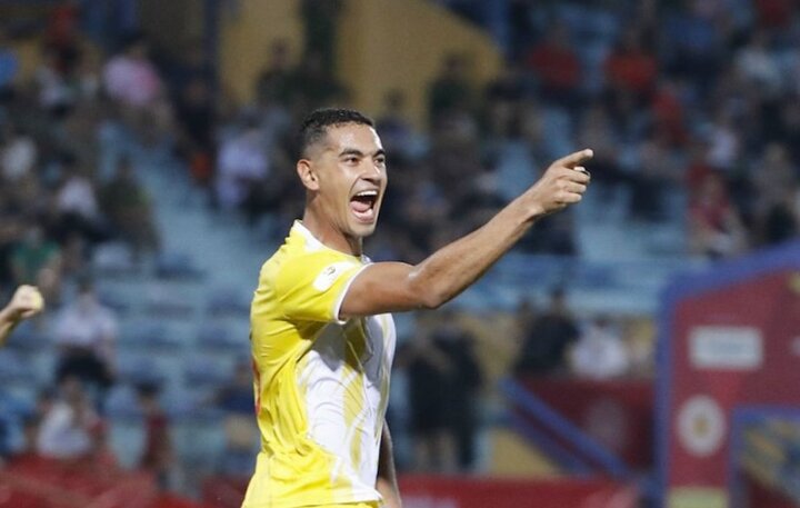 ĐT Việt Nam có kế hoạch nhập tịch Gustavo.