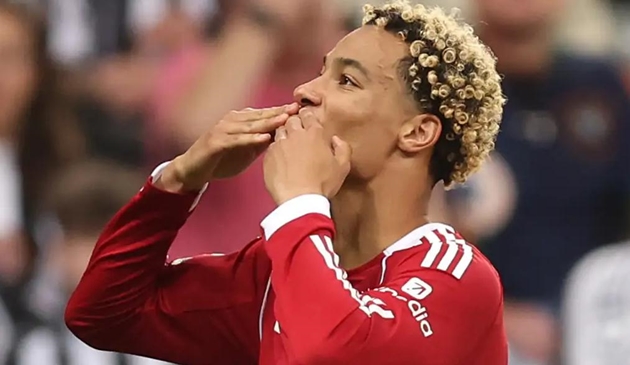 Ảnh bài viết Ekitike phớt lờ áp lực phí chuyển nhượng tại Liverpool