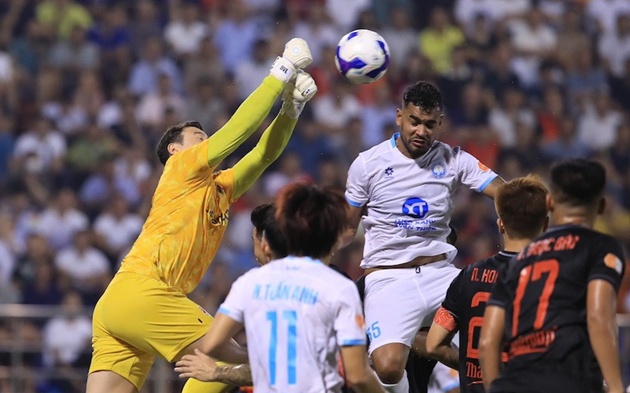 Ảnh bài viết Albadajelo khen ngợi Văn Lâm sau chiến thắng 2-0 trước Nam Định