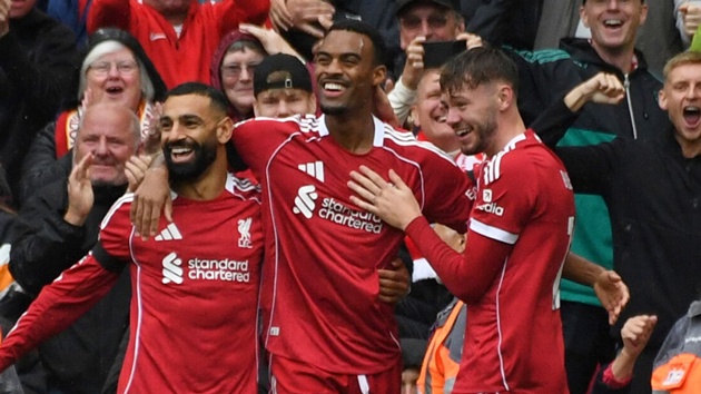 Liverpool duy trì thành tích toàn thắng tại Ngoại hạng Anh