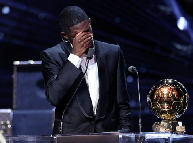 Ảnh bài viết Dembele rơi nước mắt khi nhận Ballon d'Or đầu tiên trong sự nghiệp