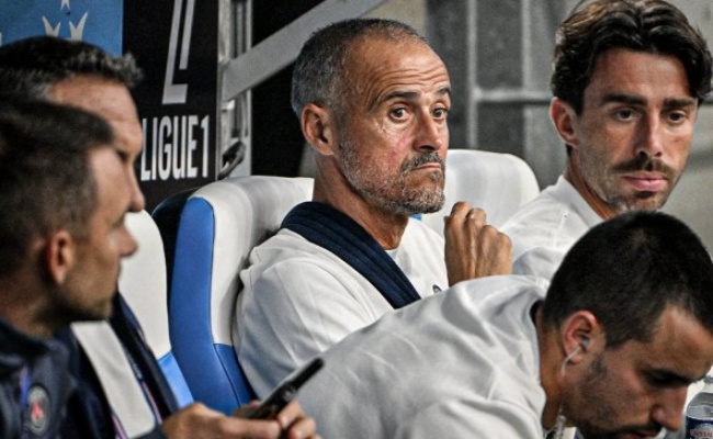 PSG thất bại trước Marseille.