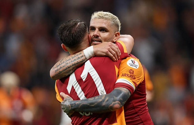 Galatasaray tận dụng tốt lợi thế sân nhà để đánh bại Konyaspor.