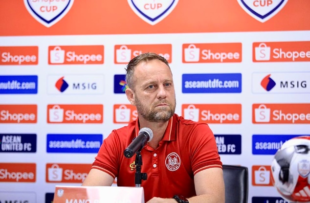 Ảnh bài viết HLV Polking xác nhận, 3 cầu thủ CAHN vắng mặt trận gặp Cebu