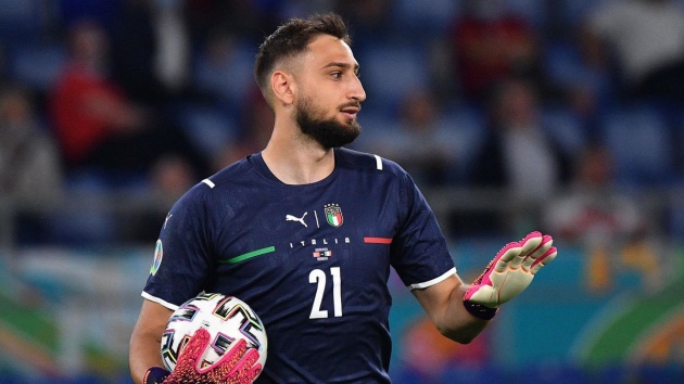 Donnarumma xuất sắc nhưng chưa đủ để mơ QBV.
