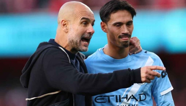 Ảnh bài viết Pep khẳng định Man City không thay đổi, Arsenal chơi tốt hơn
