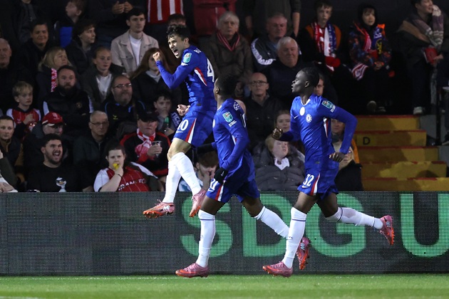 Chelsea đã ngược dòng để đi tiếp.