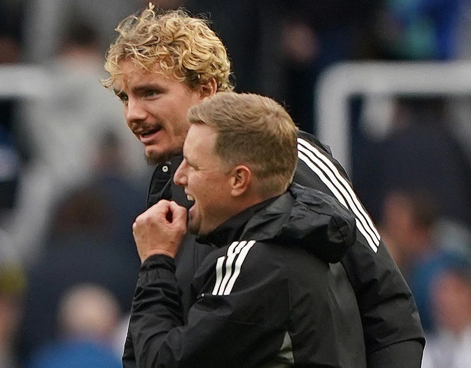 Howe sẽ cần tìm cách tốt nhất để sử dụng anh.