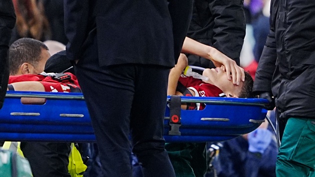 Leoni sẽ phải nghỉ thi đấu dài hạn.