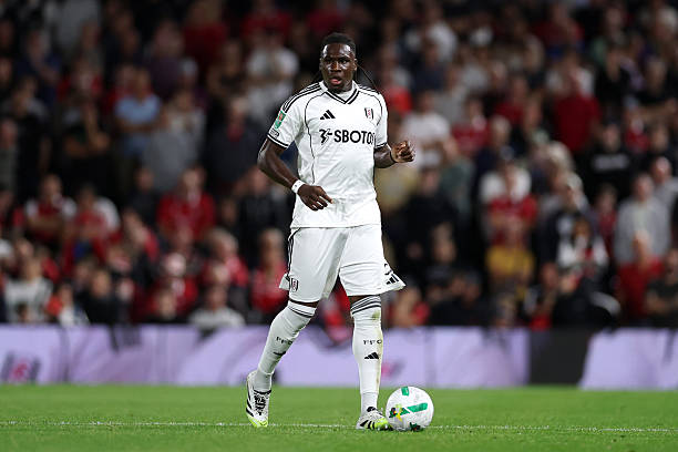 Nếu Man Utd muốn củng cố hàng phòng ngự mà không "bạo chi", Bassey là phương án lý tưởng.