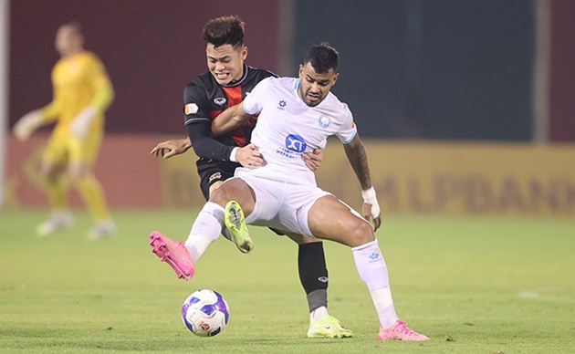 Ảnh bài viết Nam Định trả giá vì 5 thẻ vàng trước thềm đấu CAHN